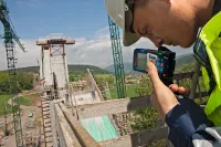 Лазерный дальномер Bosch GLM 250 VF (0.601.072.100) Лазерный дальномер Bosch GLM 250 VF (0.601.072.100)